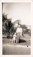 George & Thora Roman in Florida with Wendell Newcomb. ca 1947-48